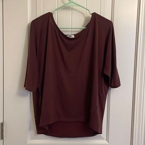Burgundy t shirt